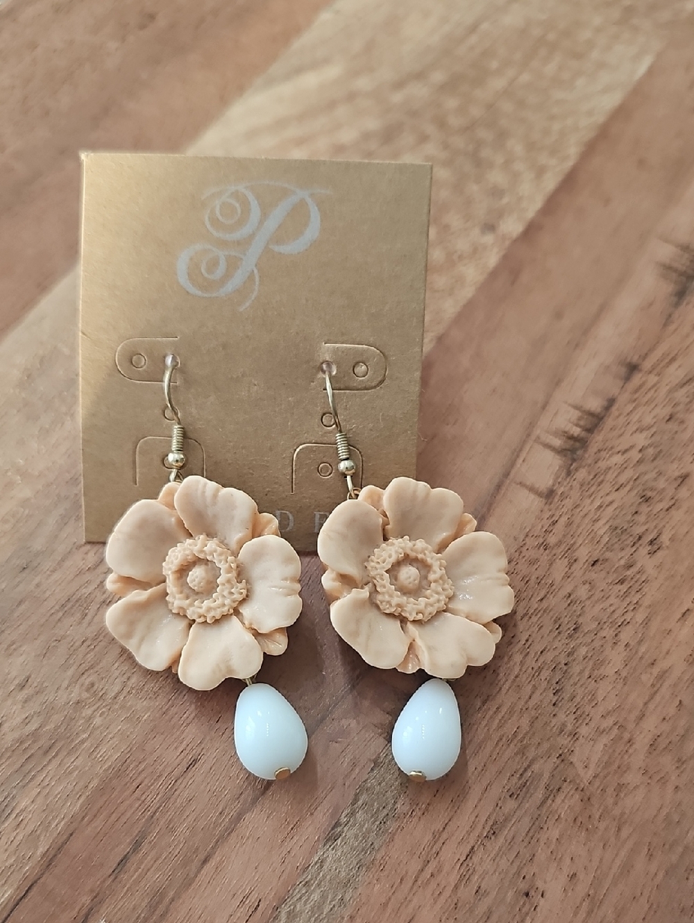Nwt Flower Plunder Earrings